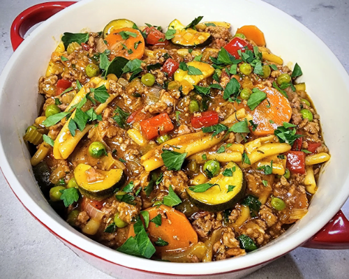 Loaded Savoury mince in the pot, ready to serve.